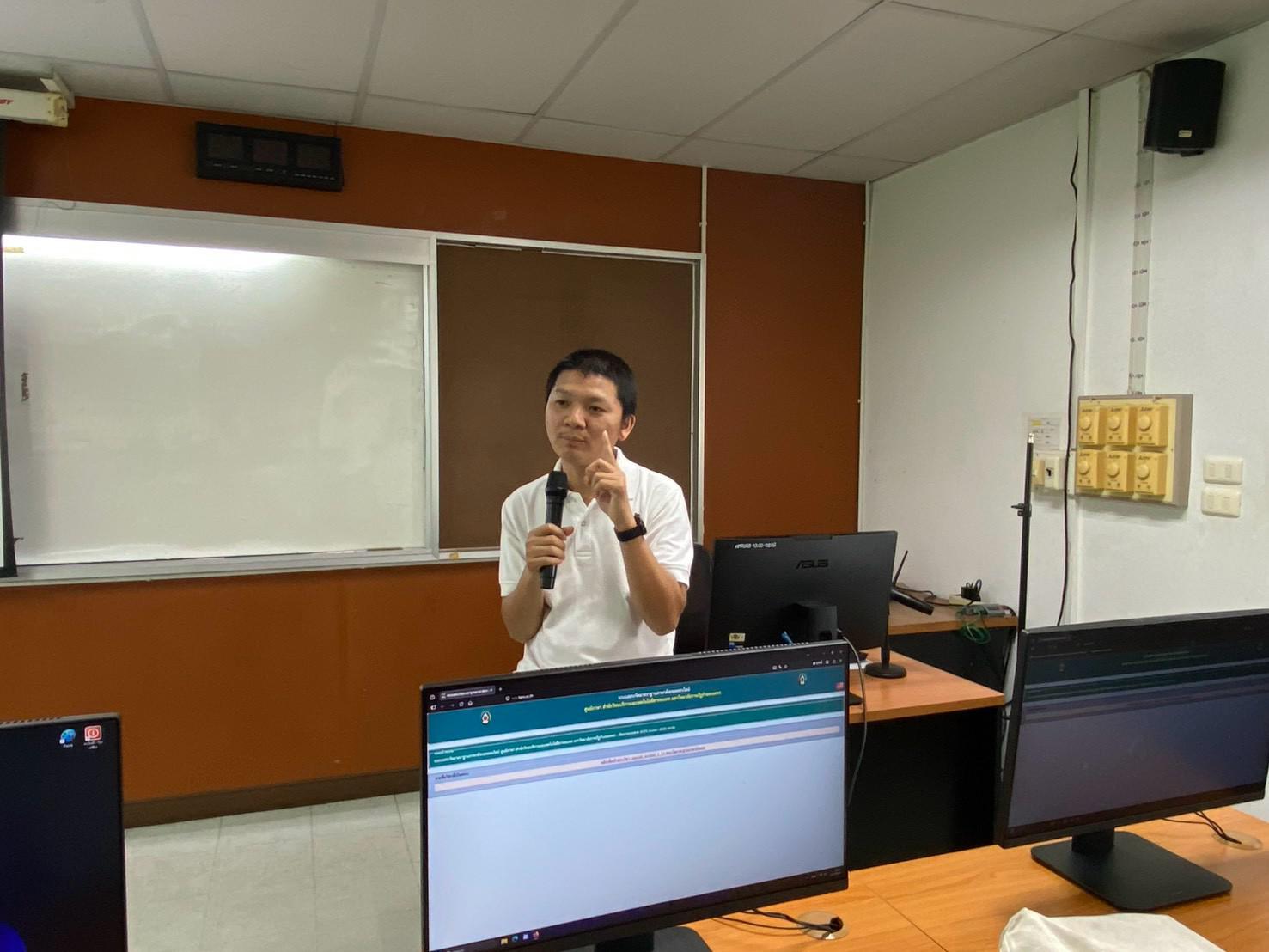 26. คณะเทคโนโลยีอุตสาหกรรม มหาวิทยาลัยราชภัฏกำแพงเพชร จัดโครงการอบรมและพัฒนาทักษะภาษาอังกฤษและมาตรฐานคอมพิวเตอร์ สำหรับนักศึกษาชั้นปีที่ 1